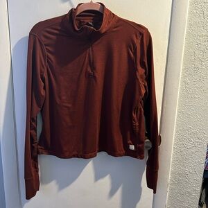 Vuori cropped half zip pullover